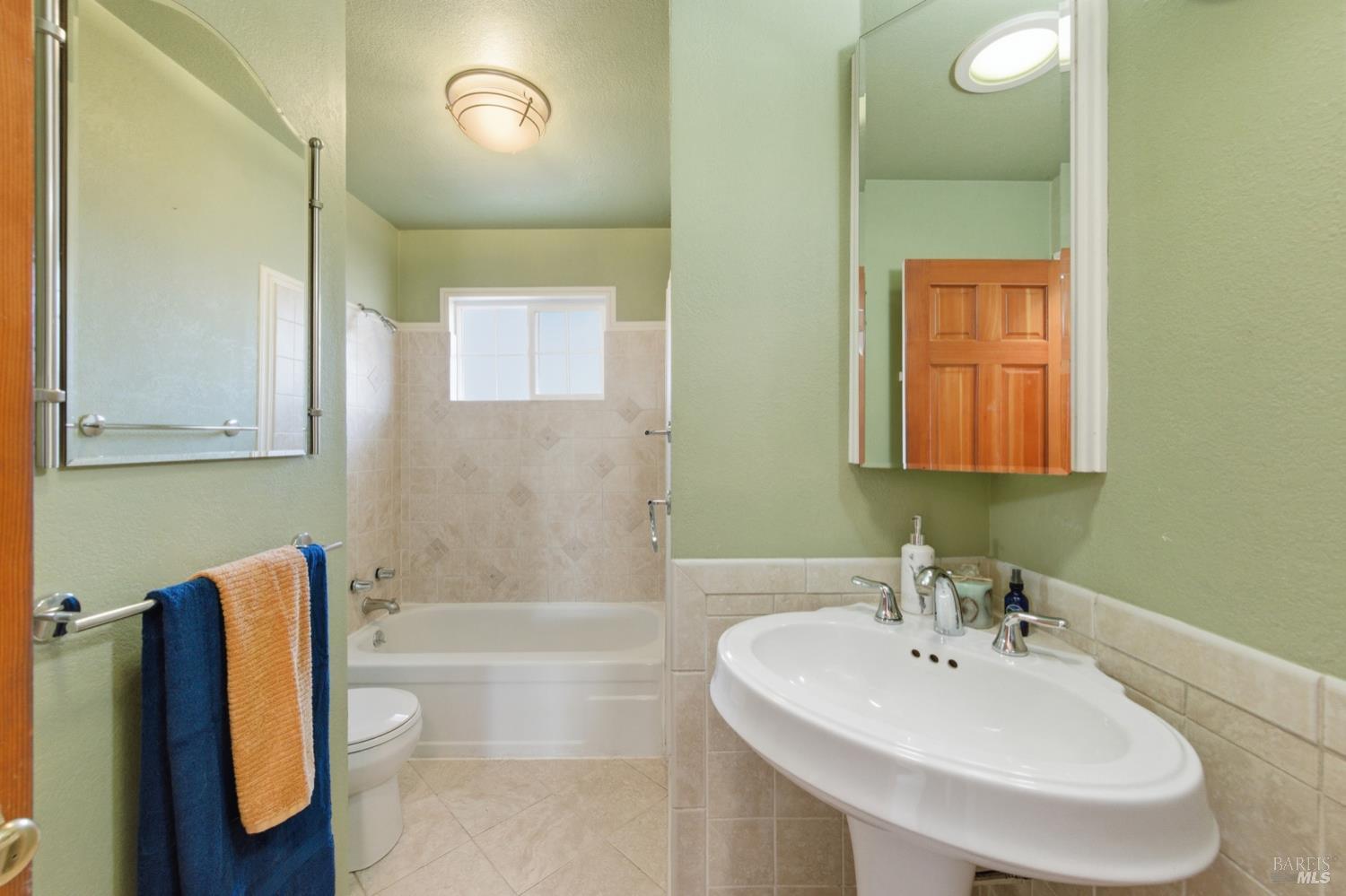 Detail Gallery Image 20 of 33 For 341 La Crosse Ave, Santa Rosa,  CA 95409 - 3 Beds | 2 Baths