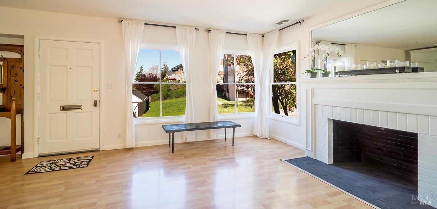 Detail Gallery Image 7 of 30 For 30 Benson Ave, Vallejo,  CA 94590 - 2 Beds | 1 Baths