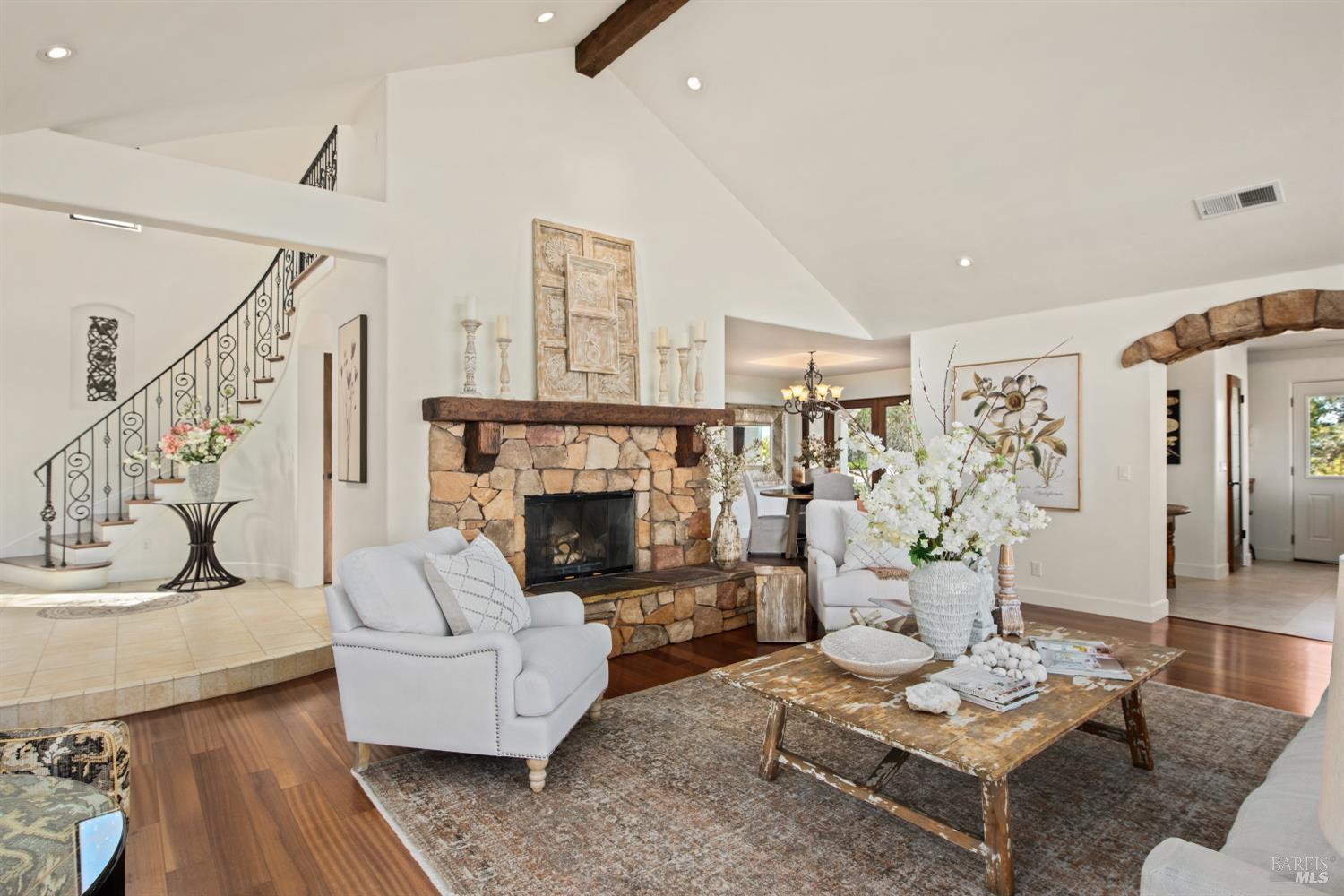 Detail Gallery Image 17 of 58 For 2405 Lewis Dr, Sebastopol,  CA 95472 - 3 Beds | 3 Baths