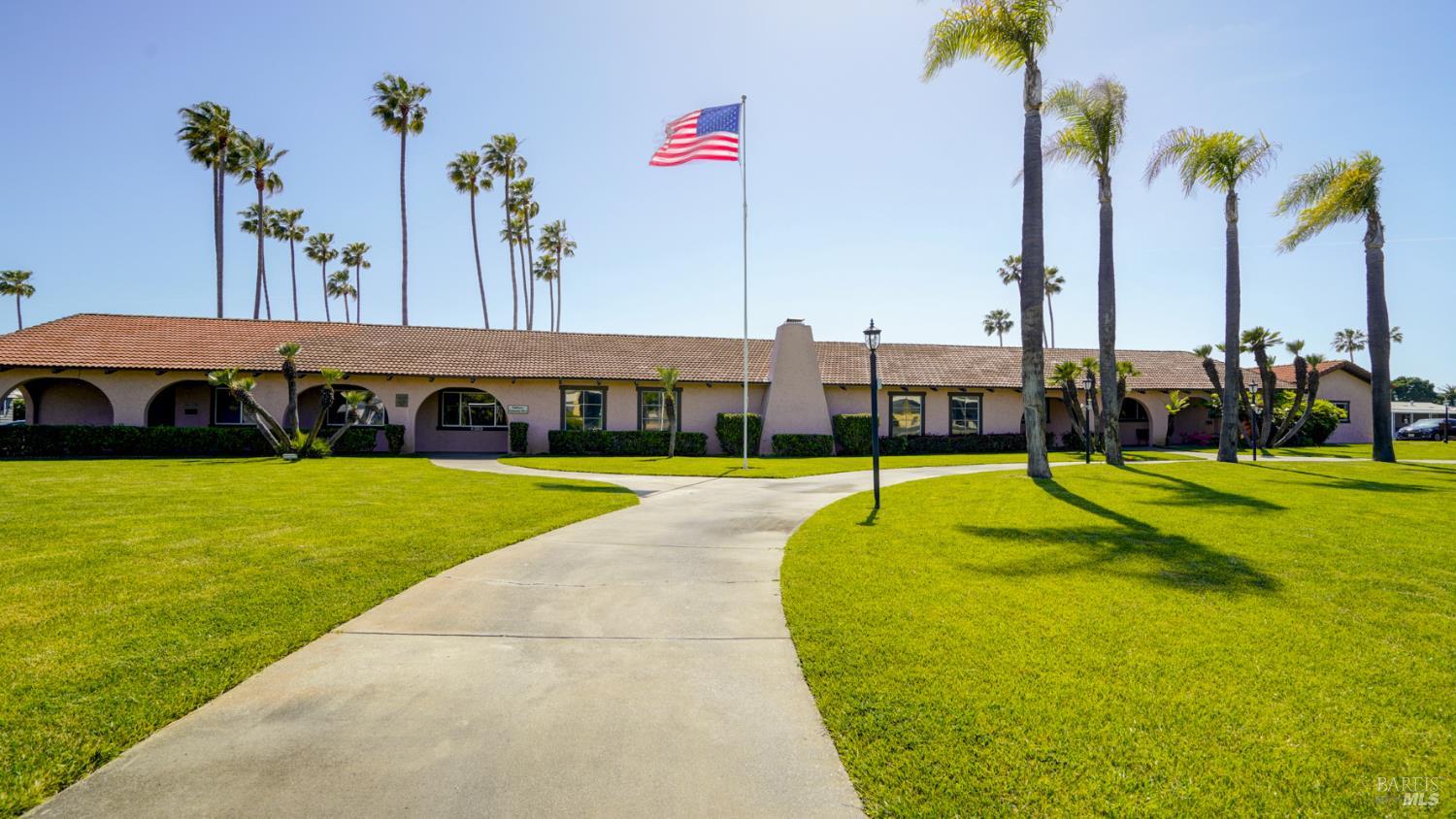 Detail Gallery Image 9 of 39 For 300 E H St 74, Benicia,  CA 94510 - 2 Beds | 2 Baths