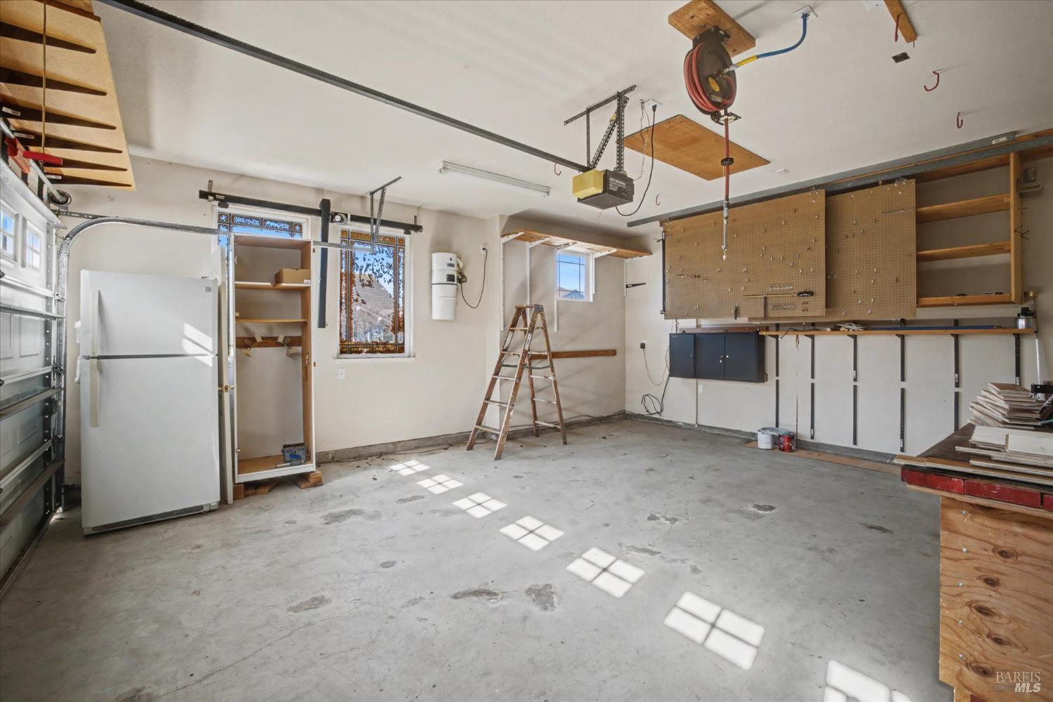 Detail Gallery Image 30 of 85 For 5862 Cabernet Dr, Vallejo,  CA 94591 - 3 Beds | 3 Baths