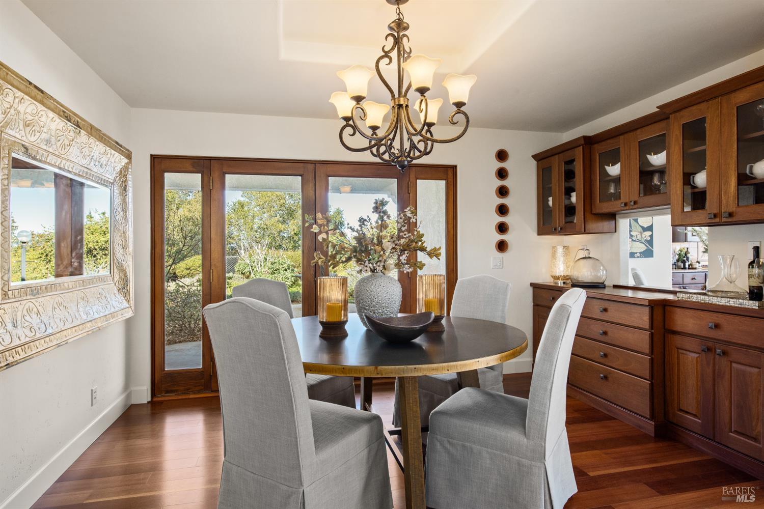 Detail Gallery Image 28 of 58 For 2405 Lewis Dr, Sebastopol,  CA 95472 - 3 Beds | 3 Baths