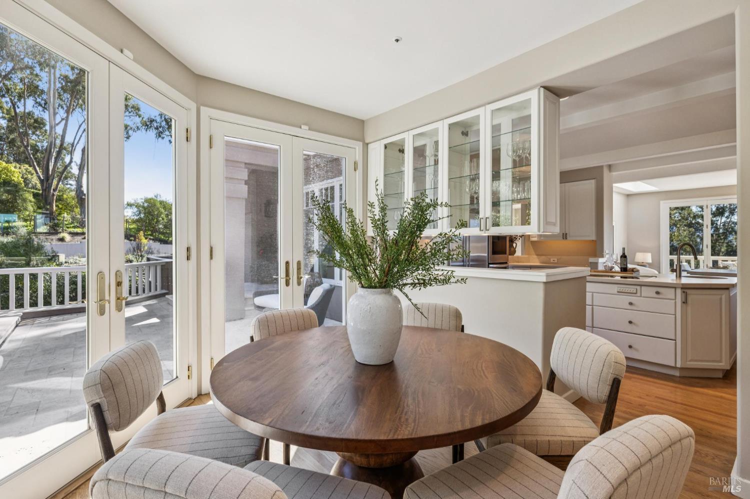 Detail Gallery Image 48 of 80 For 99 Deer Park Ave, San Rafael,  CA 94901 - 4 Beds | 3/1 Baths