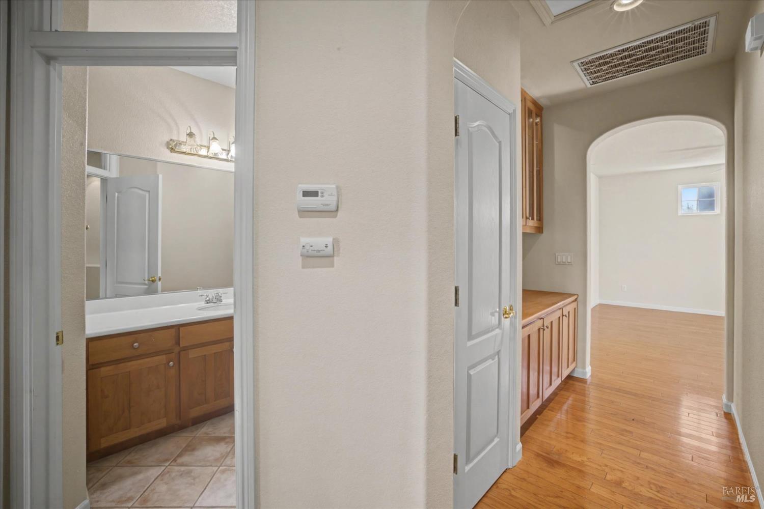 Detail Gallery Image 29 of 85 For 5862 Cabernet Dr, Vallejo,  CA 94591 - 3 Beds | 3 Baths