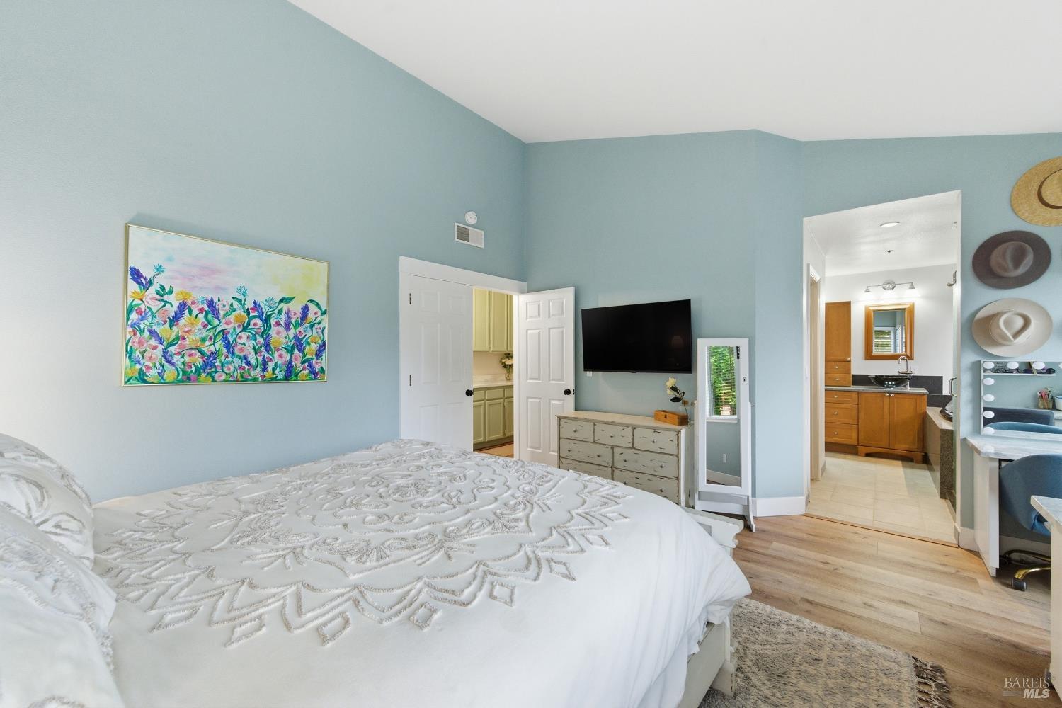 Detail Gallery Image 36 of 53 For 28 Winestone Ct, Napa,  CA 94558 - 4 Beds | 3 Baths