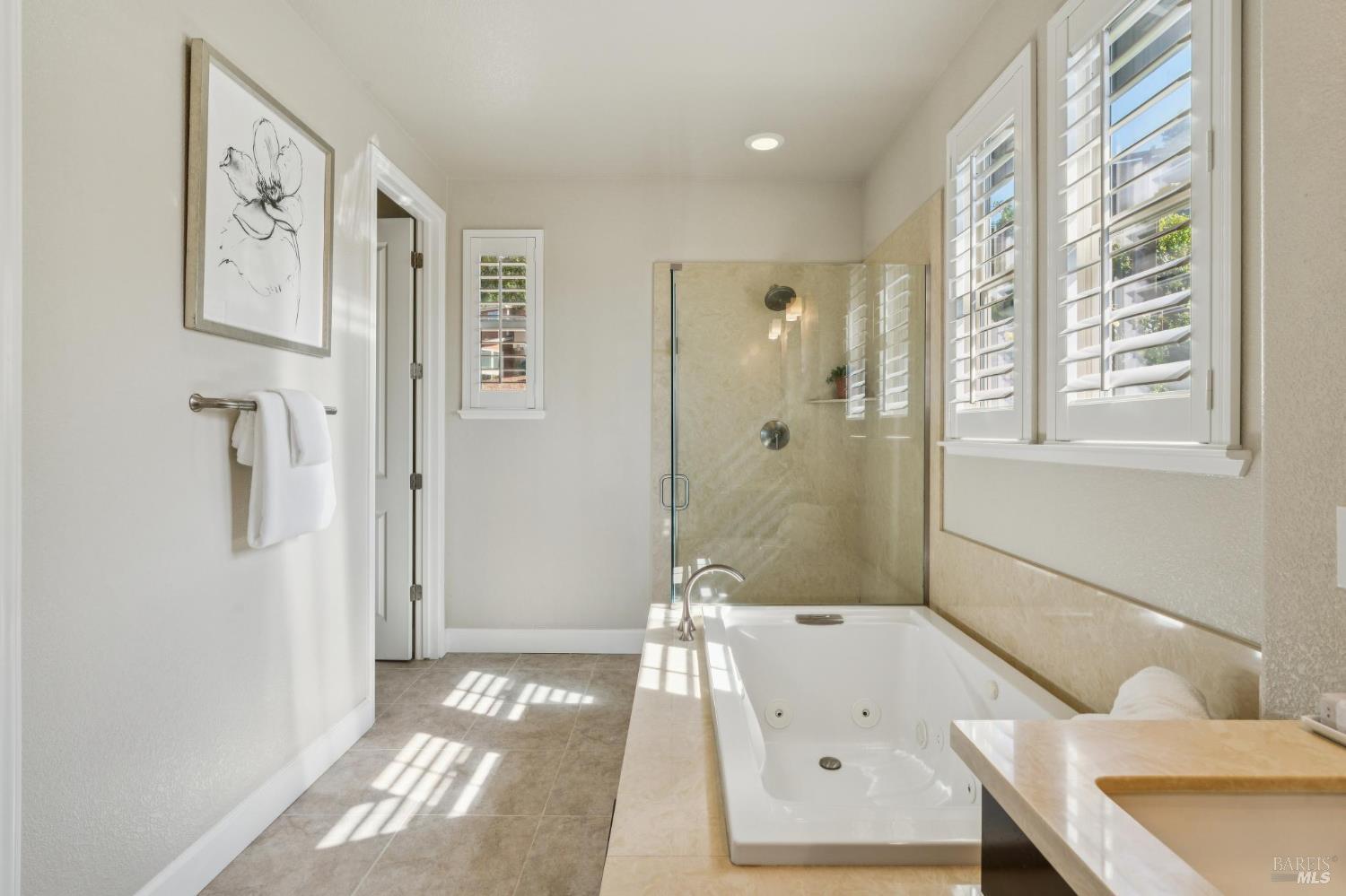 Detail Gallery Image 48 of 67 For 9 Edgehill Way, San Rafael,  CA 94903 - 3 Beds | 3 Baths