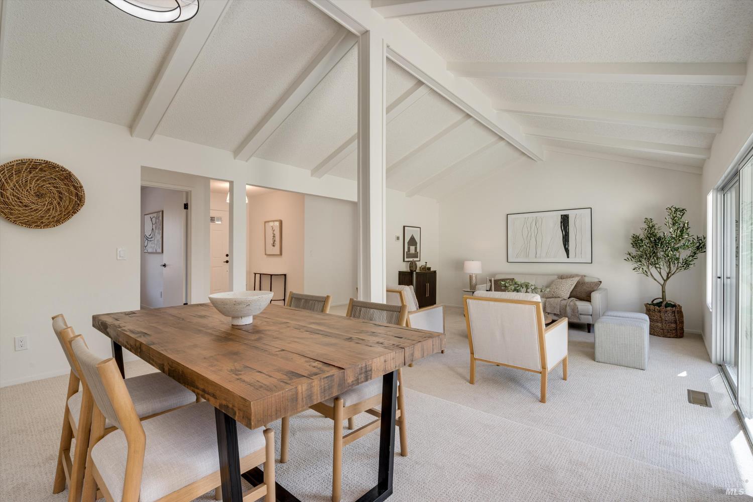 Detail Gallery Image 8 of 37 For 2625 Hidden Valley Dr, Santa Rosa,  CA 95404 - 4 Beds | 2/1 Baths