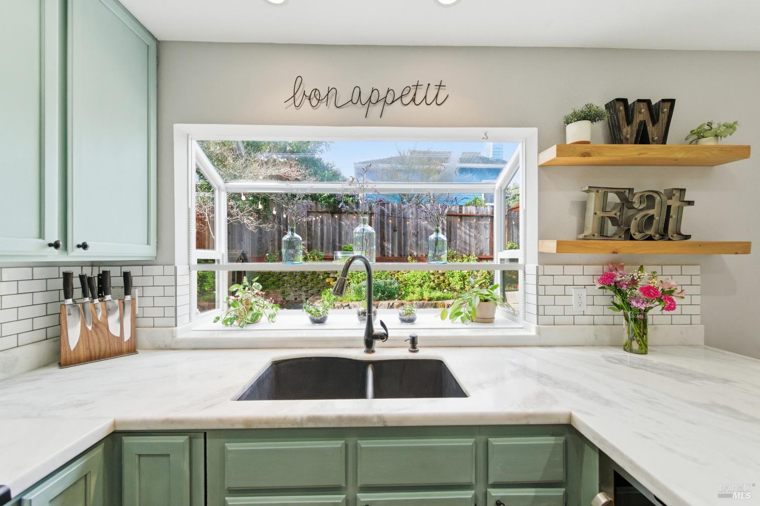 Detail Gallery Image 21 of 53 For 28 Winestone Ct, Napa,  CA 94558 - 4 Beds | 3 Baths