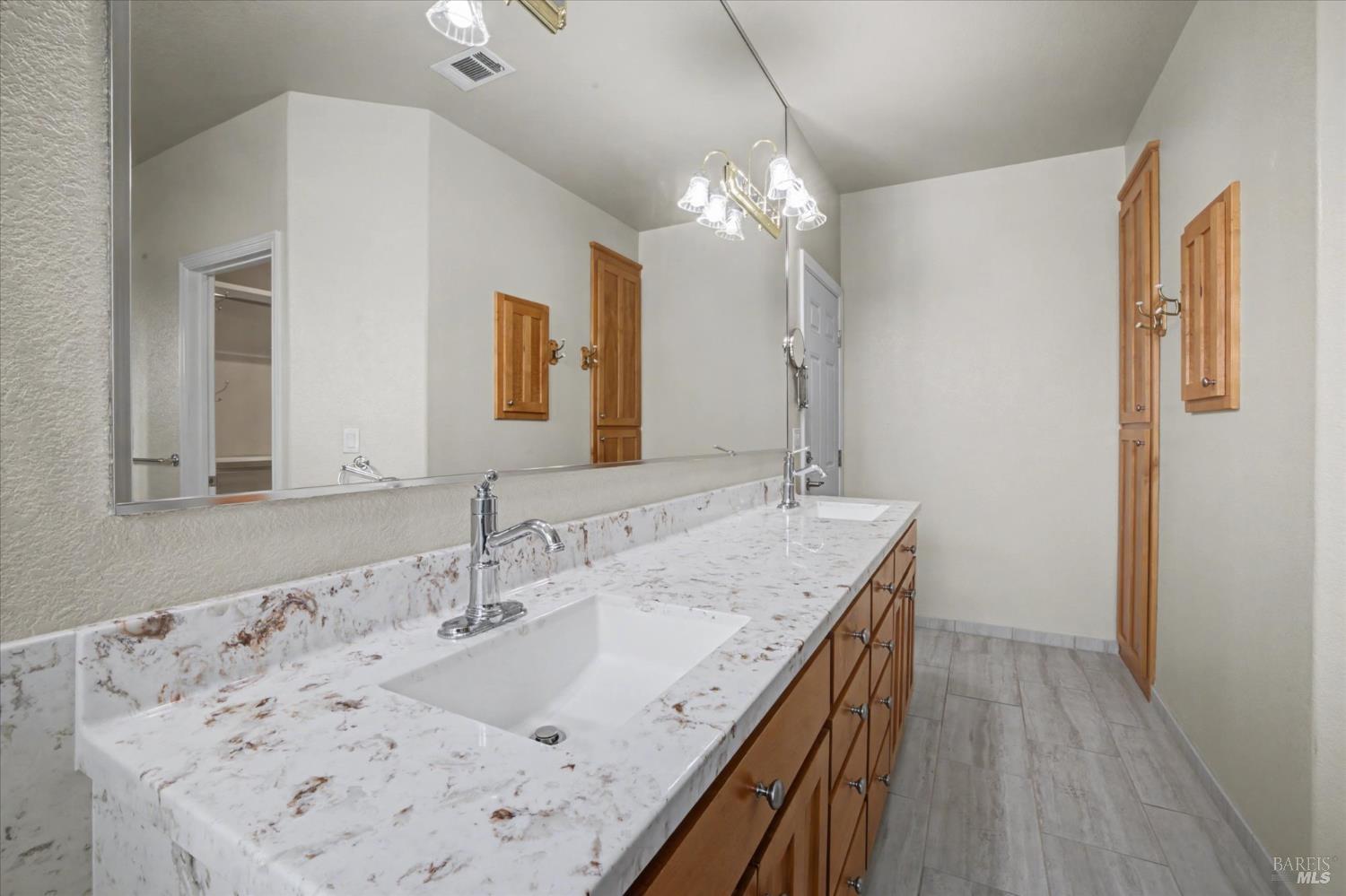 Detail Gallery Image 39 of 85 For 5862 Cabernet Dr, Vallejo,  CA 94591 - 3 Beds | 3 Baths