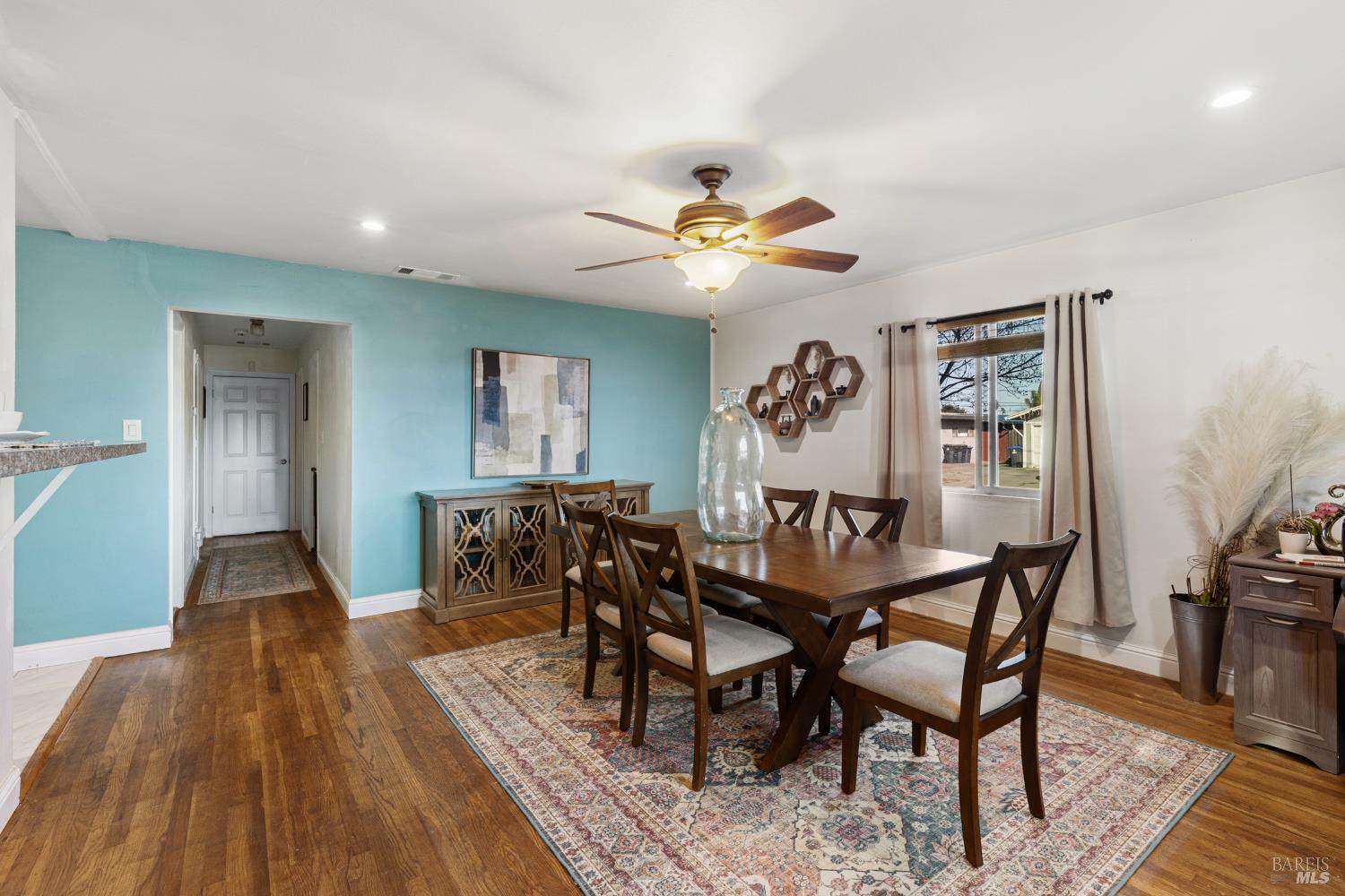 Detail Gallery Image 9 of 33 For 366 San Andreas St, Fairfield,  CA 94533 - 3 Beds | 2 Baths