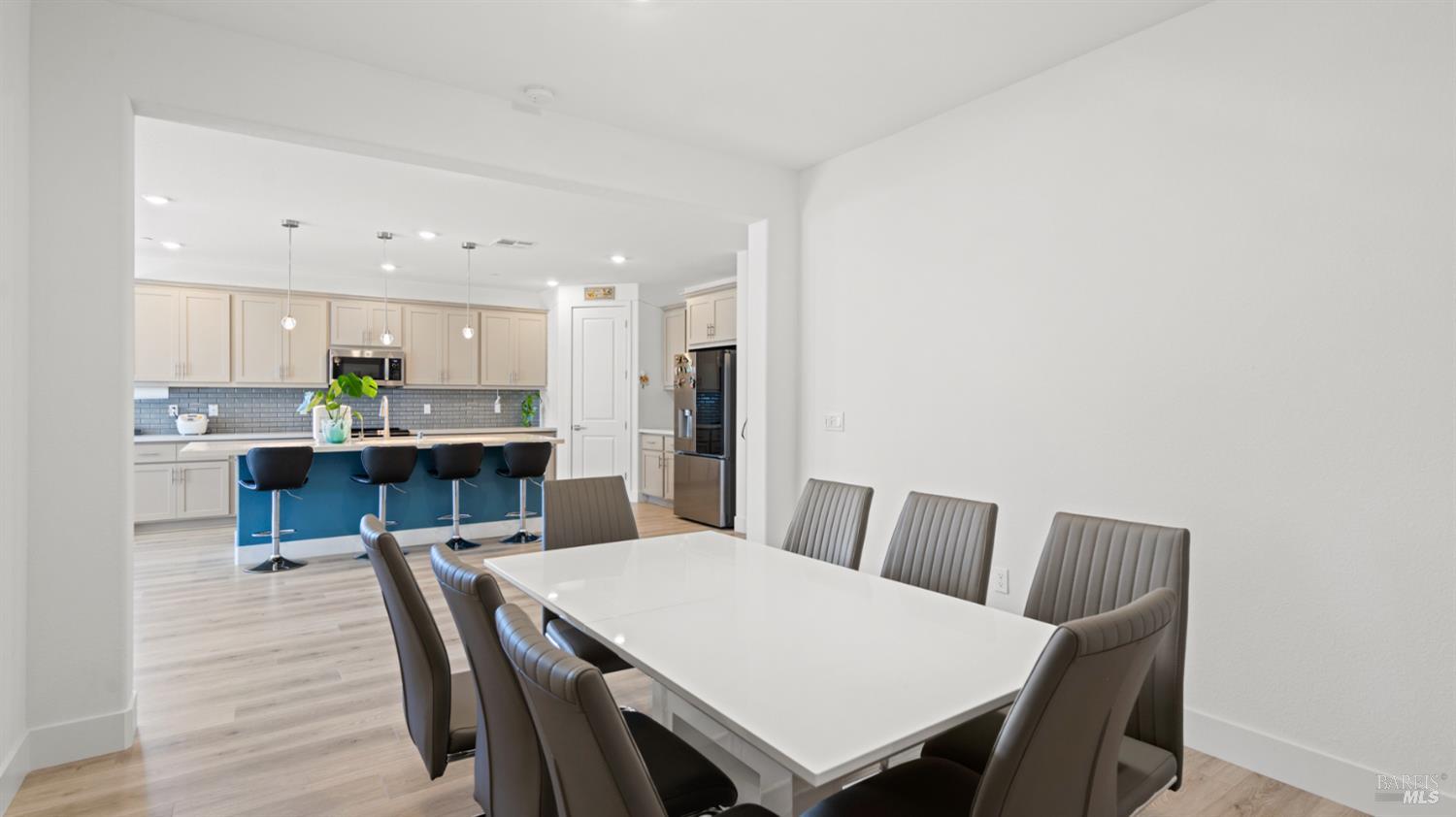 Detail Gallery Image 16 of 38 For 450 Baler Cir, Vacaville,  CA 95687 - 4 Beds | 3 Baths