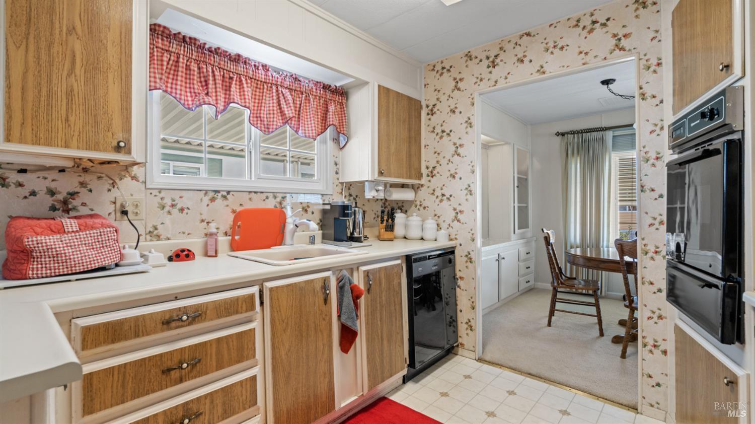 Detail Gallery Image 32 of 39 For 300 E H St 74, Benicia,  CA 94510 - 2 Beds | 2 Baths
