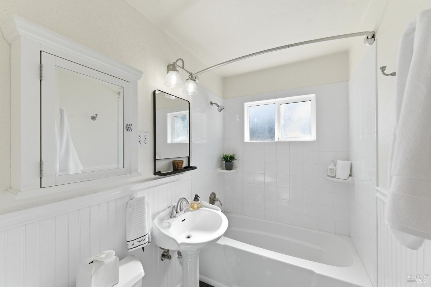 Detail Gallery Image 28 of 49 For 3188 Laurel St, Napa,  CA 94558 - 2 Beds | 1 Baths