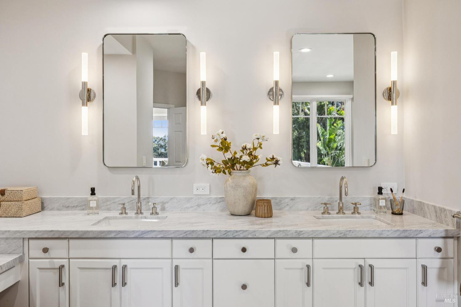 Detail Gallery Image 61 of 80 For 99 Deer Park Ave, San Rafael,  CA 94901 - 4 Beds | 3/1 Baths