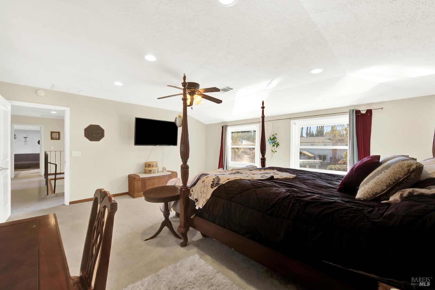 Detail Gallery Image 35 of 77 For 116 Alturas Ct, Vacaville,  CA 95688 - 5 Beds | 2/1 Baths