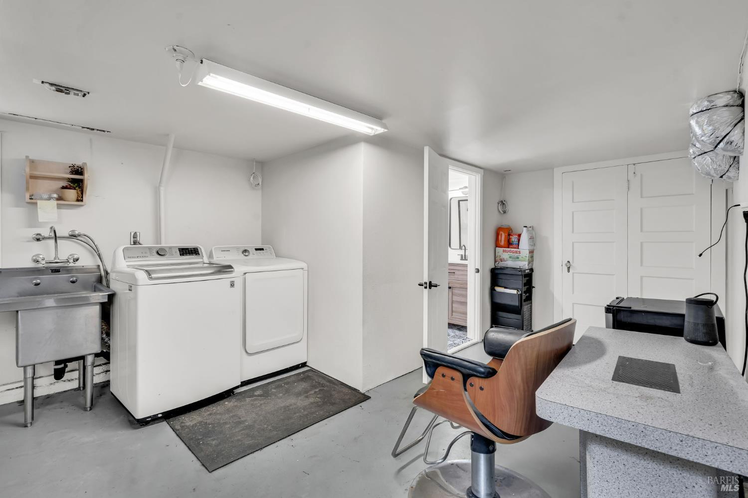 Detail Gallery Image 22 of 32 For 729 1st St, Rodeo,  CA 94572 - 3 Beds | 2 Baths