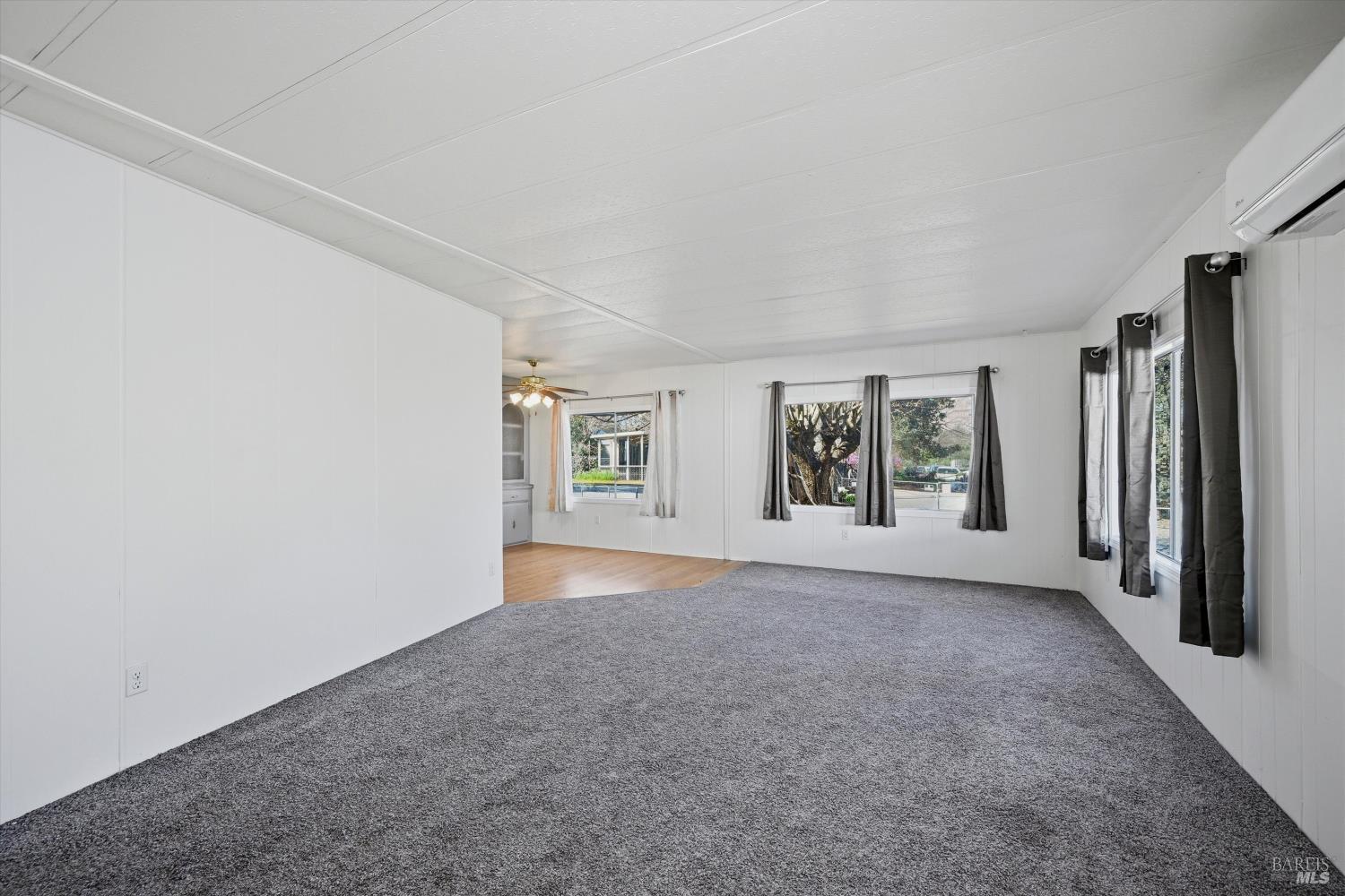 Detail Gallery Image 7 of 21 For 3562 Mountain View St, Clearlake,  CA 95422 - 3 Beds | 2 Baths