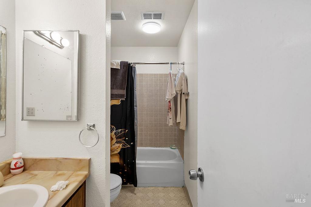 Detail Gallery Image 32 of 46 For 118 Yorkshire Ct, Vallejo,  CA 94591 - – Beds | – Baths