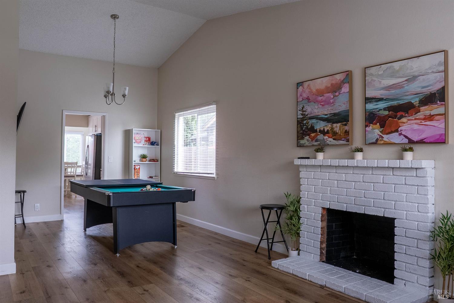 Detail Gallery Image 4 of 9 For 782 Ash Ct, Fairfield,  CA 94533 - 4 Beds | 2 Baths