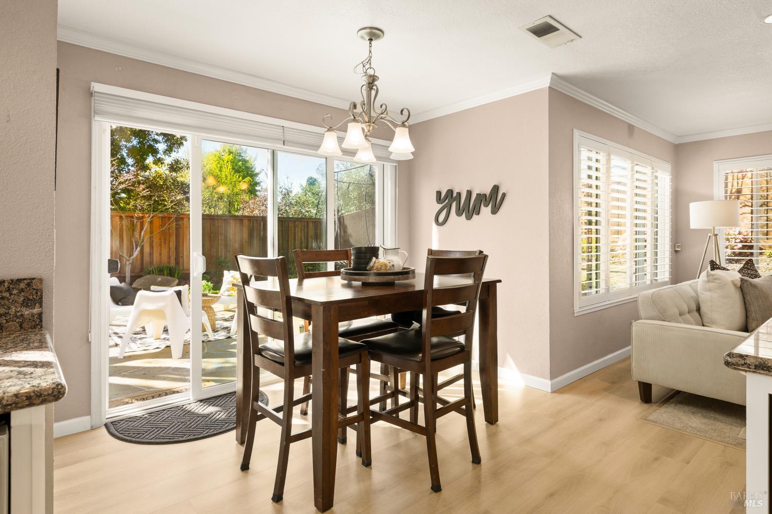 Detail Gallery Image 26 of 87 For 635 Daffodil Dr, Benicia,  CA 94510 - 4 Beds | 2/1 Baths