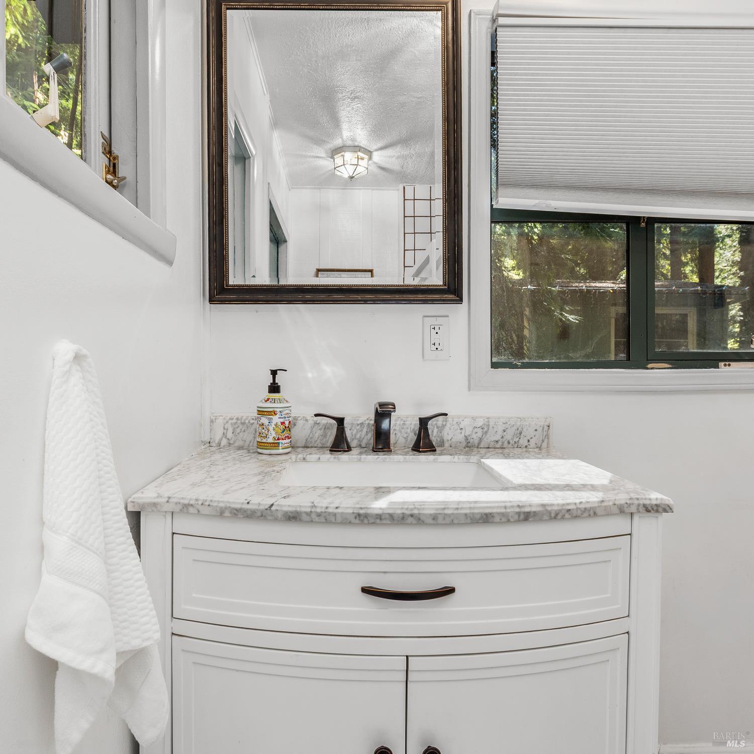 Detail Gallery Image 18 of 31 For 15256 Canyon 3 Rd, Guerneville,  CA 95446 - 1 Beds | 1 Baths