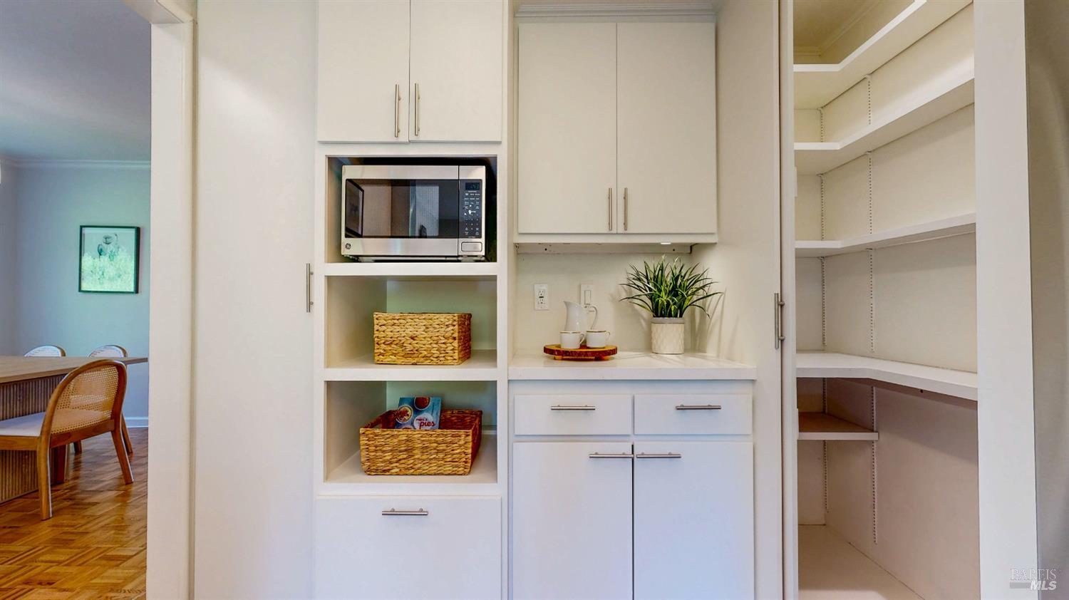 Detail Gallery Image 16 of 63 For 1253 Royal Oak Ter #C,  Novato,  CA 94947 - 3 Beds | 2/1 Baths