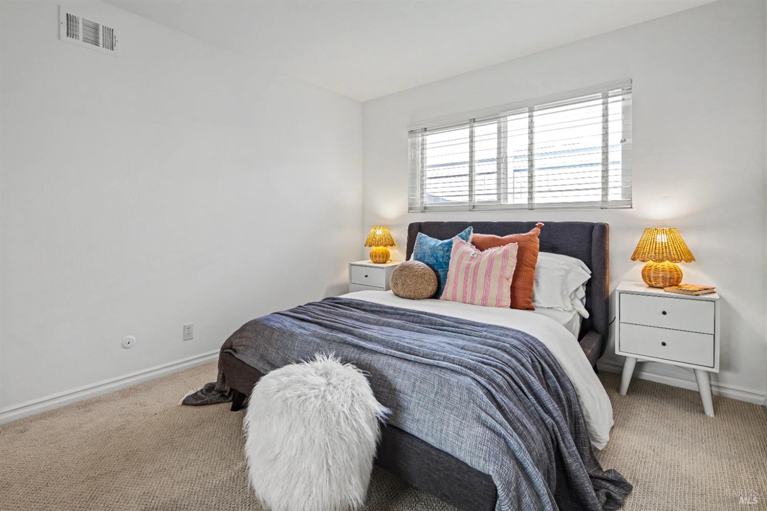 Detail Gallery Image 37 of 48 For 255 Knight Dr, San Rafael,  CA 94901 - 3 Beds | 2 Baths