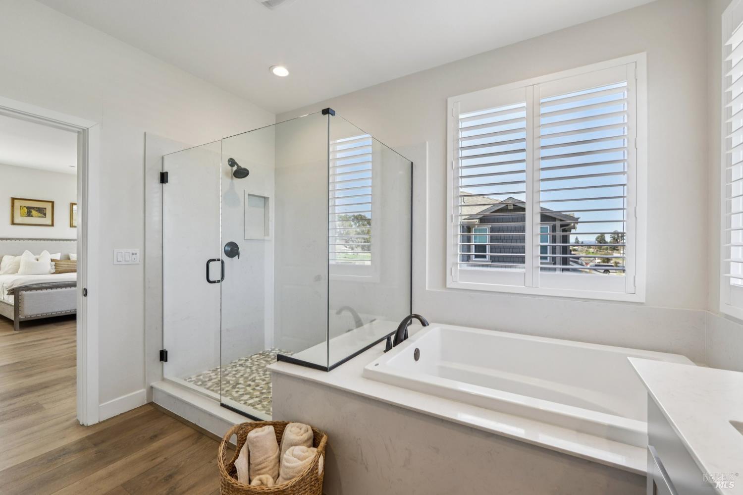 Detail Gallery Image 27 of 56 For 2453 Francisco Ave, Santa Rosa,  CA 95403 - 4 Beds | 3 Baths