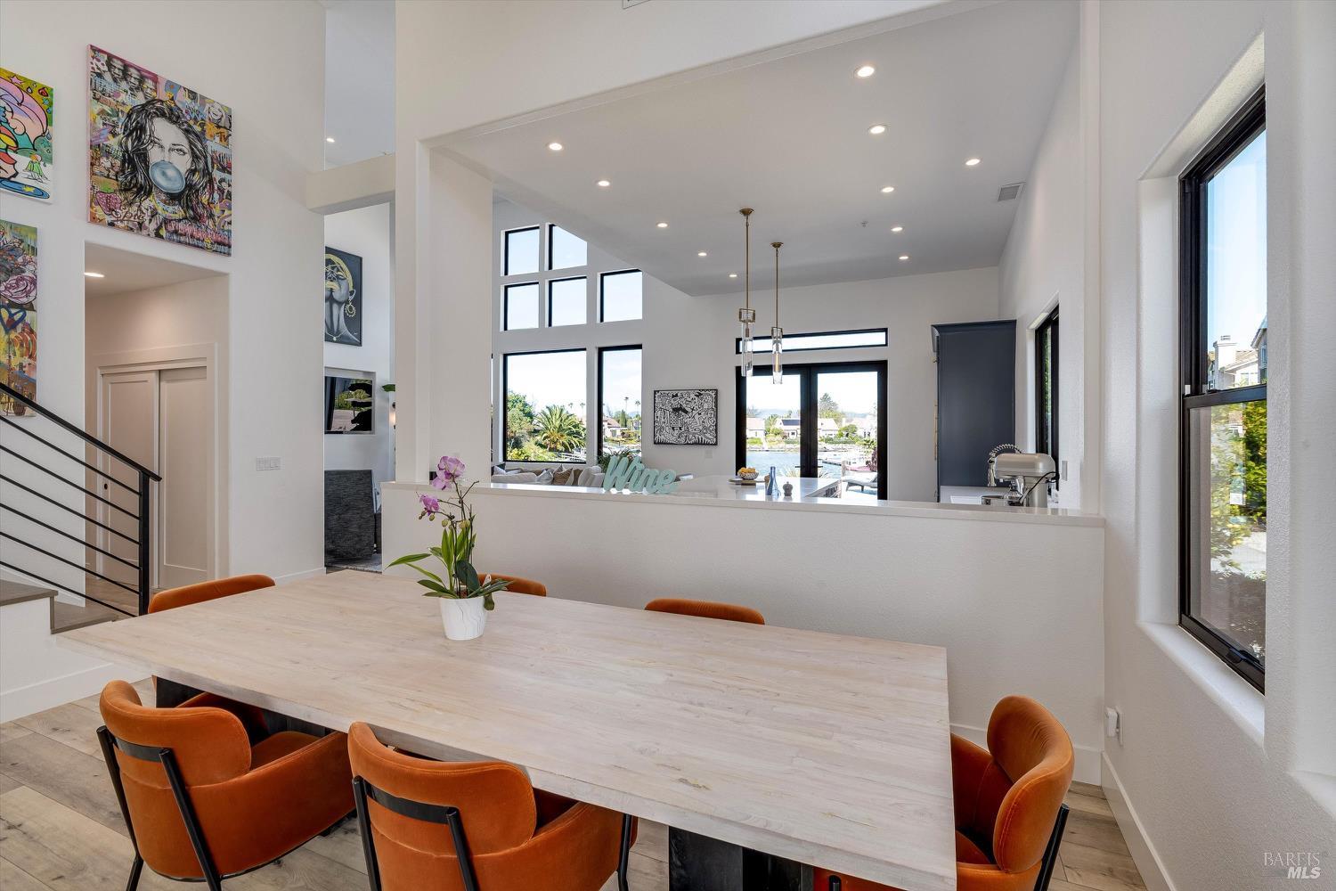 Detail Gallery Image 30 of 77 For 100 S Newport Dr, Napa,  CA 94559 - 4 Beds | 2/1 Baths