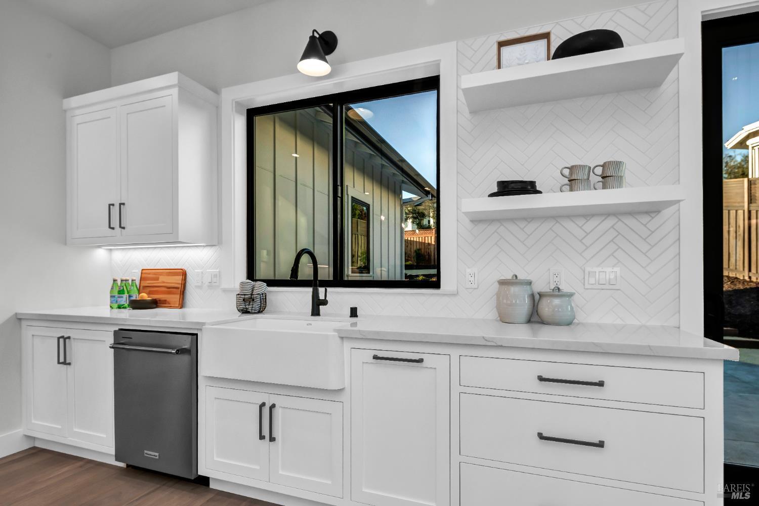 Detail Gallery Image 10 of 37 For 2011 Long Leaf Ct, Santa Rosa,  CA 95403 - 4 Beds | 3 Baths