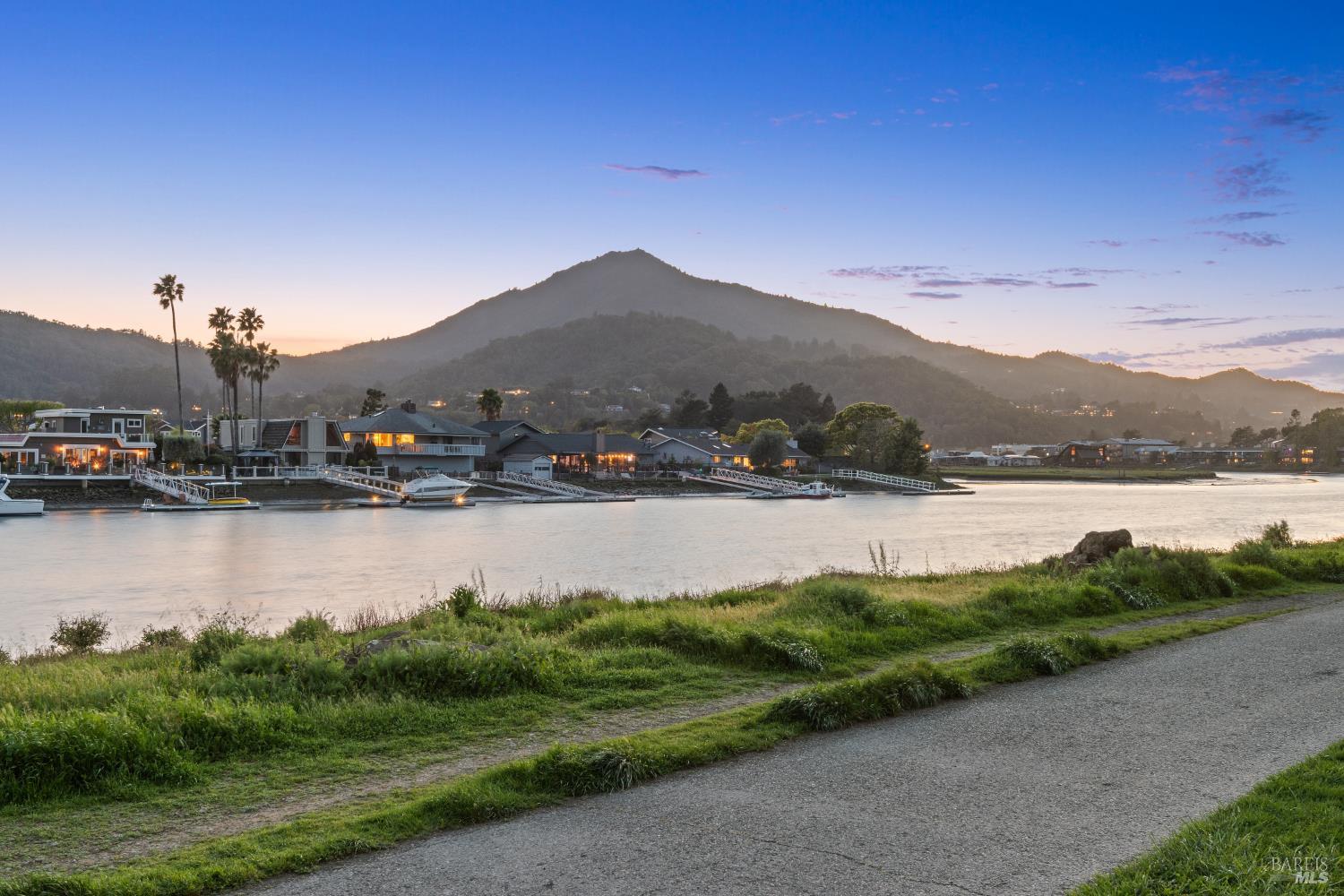 Detail Gallery Image 44 of 47 For 11 Gretchen Pl, Greenbrae,  CA 94904 - 4 Beds | 2/1 Baths