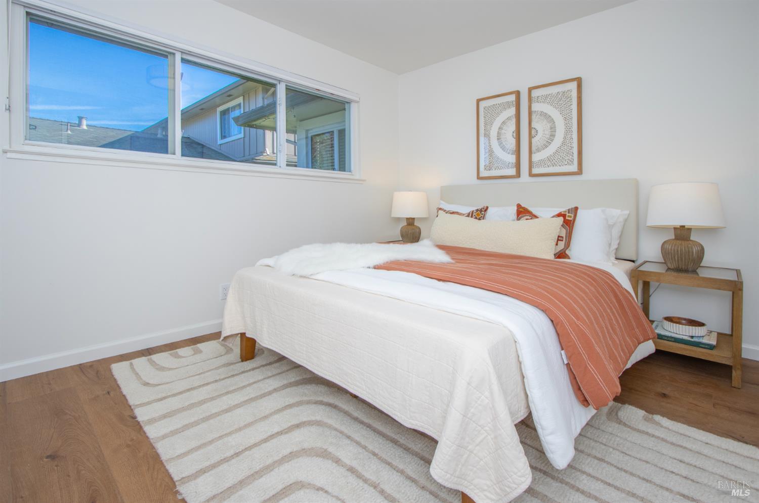 Detail Gallery Image 11 of 18 For 3720 Kerner Blvd, San Rafael,  CA 94901 - 2 Beds | 1 Baths