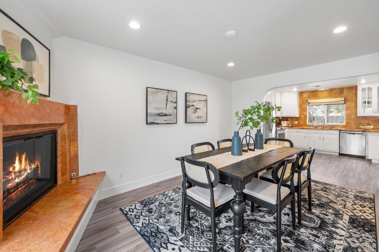 Detail Gallery Image 6 of 26 For 2272 W Park Ave, Napa,  CA 94558 - 3 Beds | 2 Baths