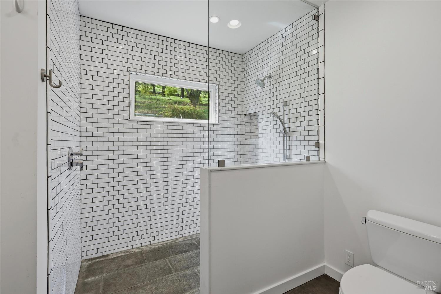 Detail Gallery Image 18 of 41 For 1830 Howell Mountain Rd, Saint Helena,  CA 94574 - 2 Beds | 1/1 Baths