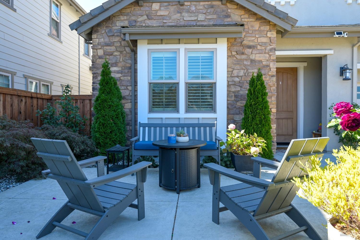 Detail Gallery Image 3 of 31 For 46 Audubon Way, Novato,  CA 94949 - 4 Beds | 3 Baths