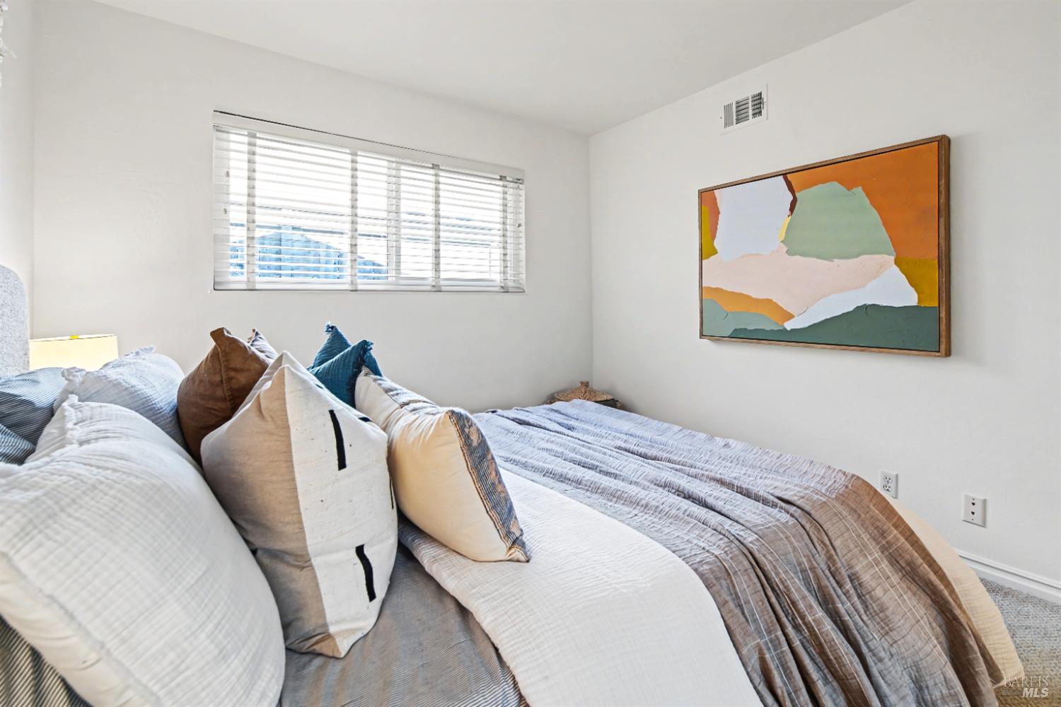 Detail Gallery Image 35 of 48 For 255 Knight Dr, San Rafael,  CA 94901 - 3 Beds | 2 Baths