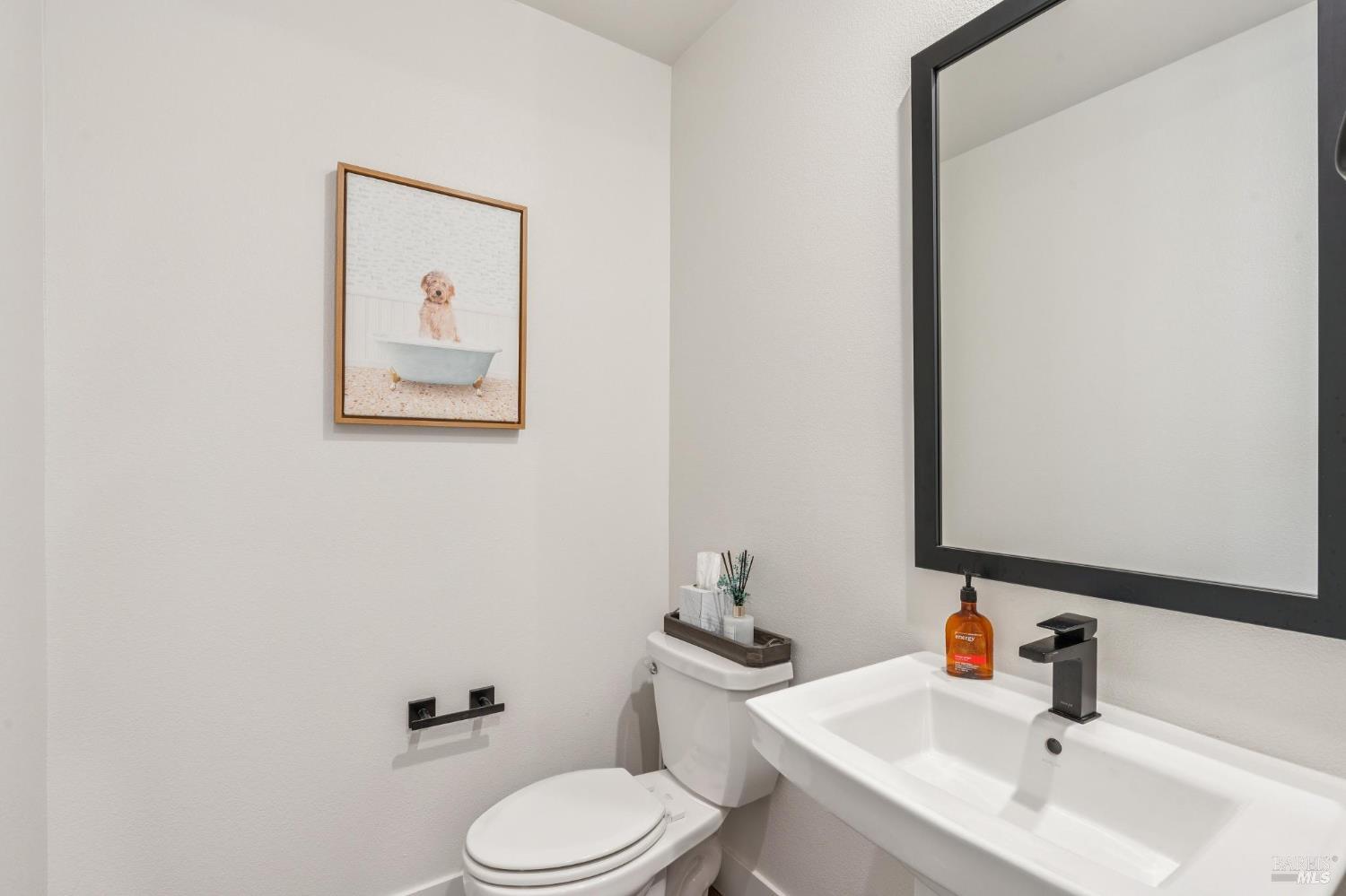 Detail Gallery Image 18 of 39 For 317 Verandah Ave, Novato,  CA 94945 - 3 Beds | 2/1 Baths