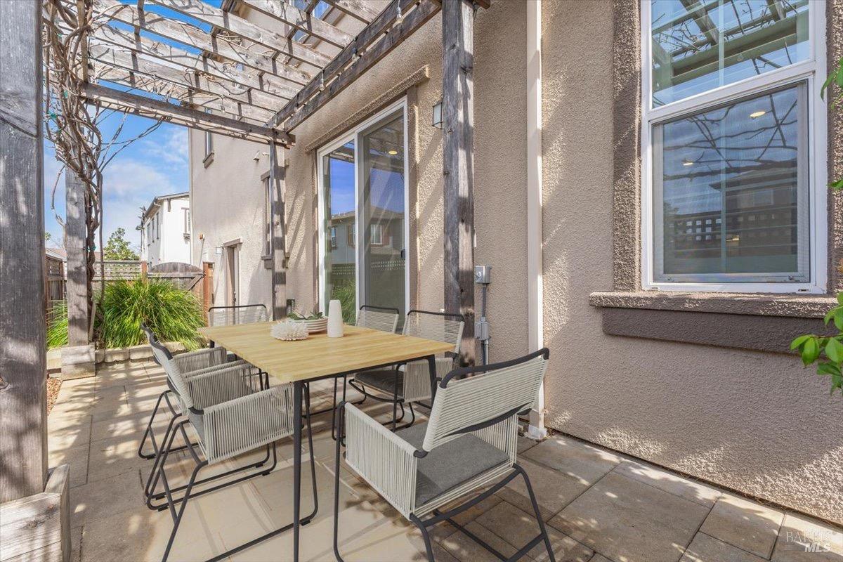 Detail Gallery Image 42 of 49 For 115 Lavender Cir, Healdsburg,  CA 95448 - 3 Beds | 2/1 Baths