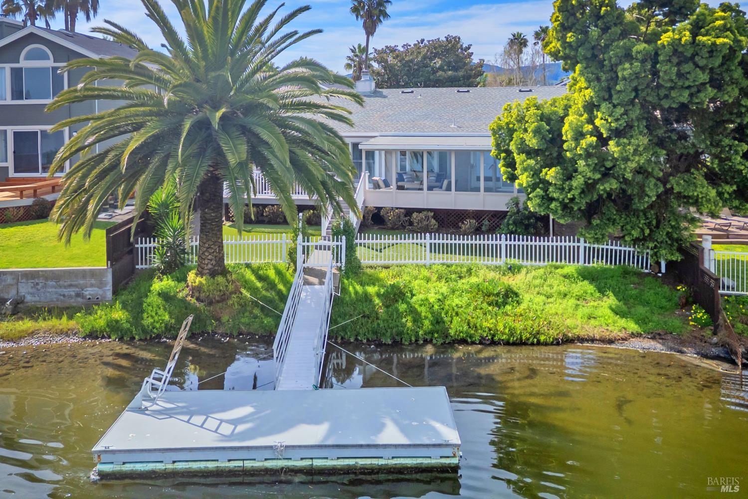 Detail Gallery Image 36 of 37 For 45 Del Oro Lagoon Dr, Novato,  CA 94949 - 3 Beds | 2 Baths