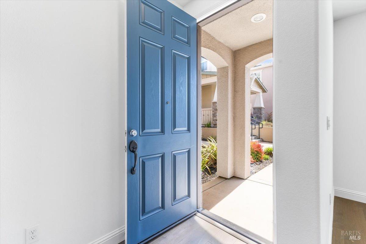 Detail Gallery Image 7 of 49 For 115 Lavender Cir, Healdsburg,  CA 95448 - 3 Beds | 2/1 Baths