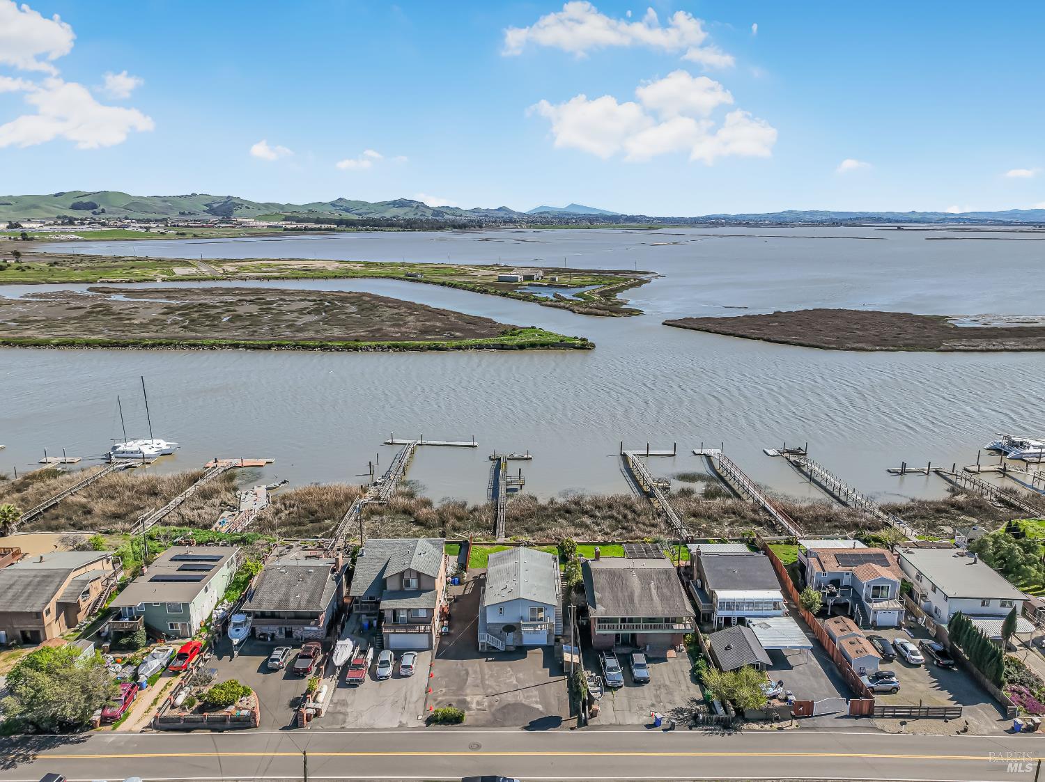 Detail Gallery Image 5 of 49 For 1680 Milton Rd, Napa,  CA 94559 - 2 Beds | 2 Baths