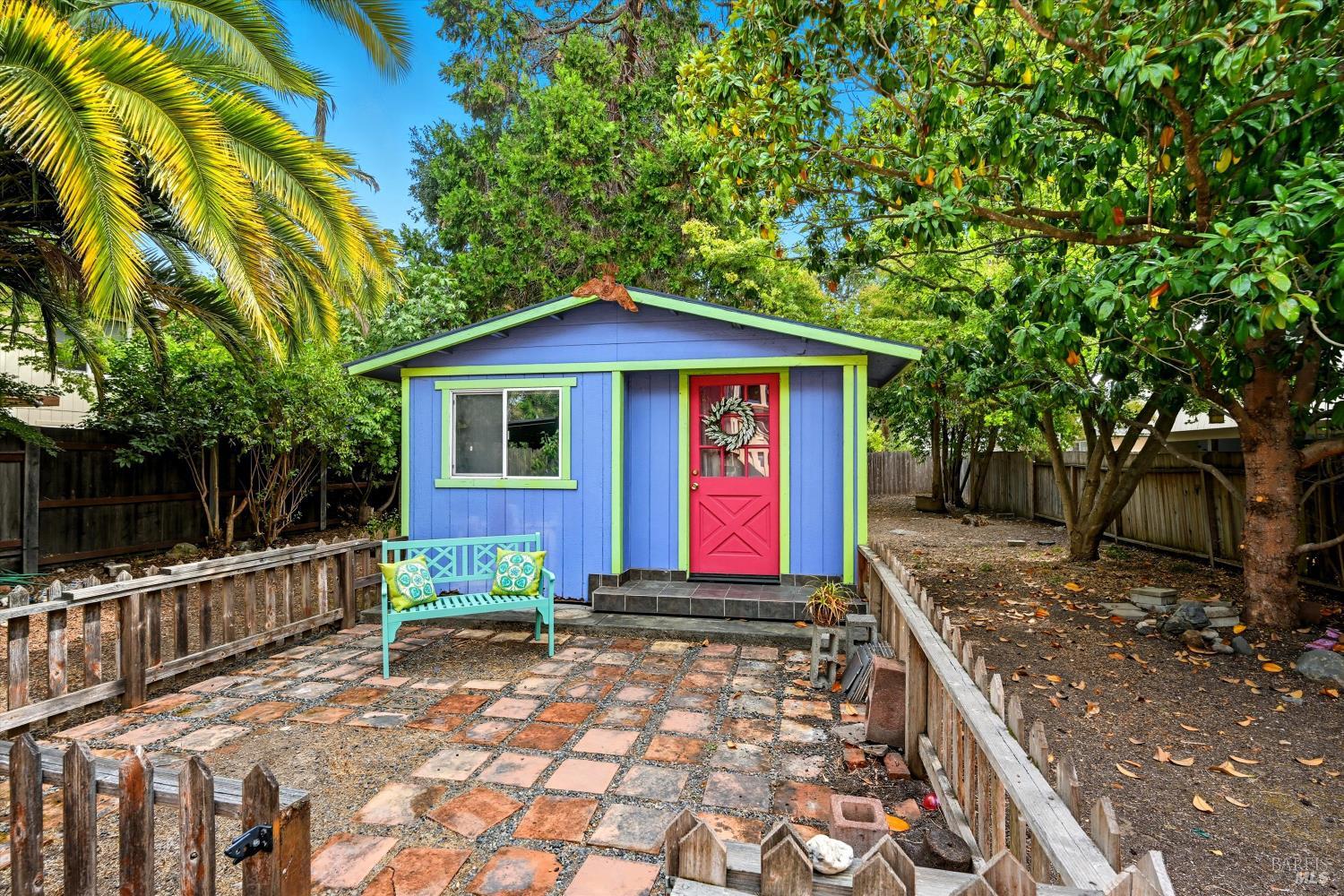 Detail Gallery Image 16 of 21 For 722 Beaver St, Santa Rosa,  CA 95404 - 3 Beds | 1 Baths