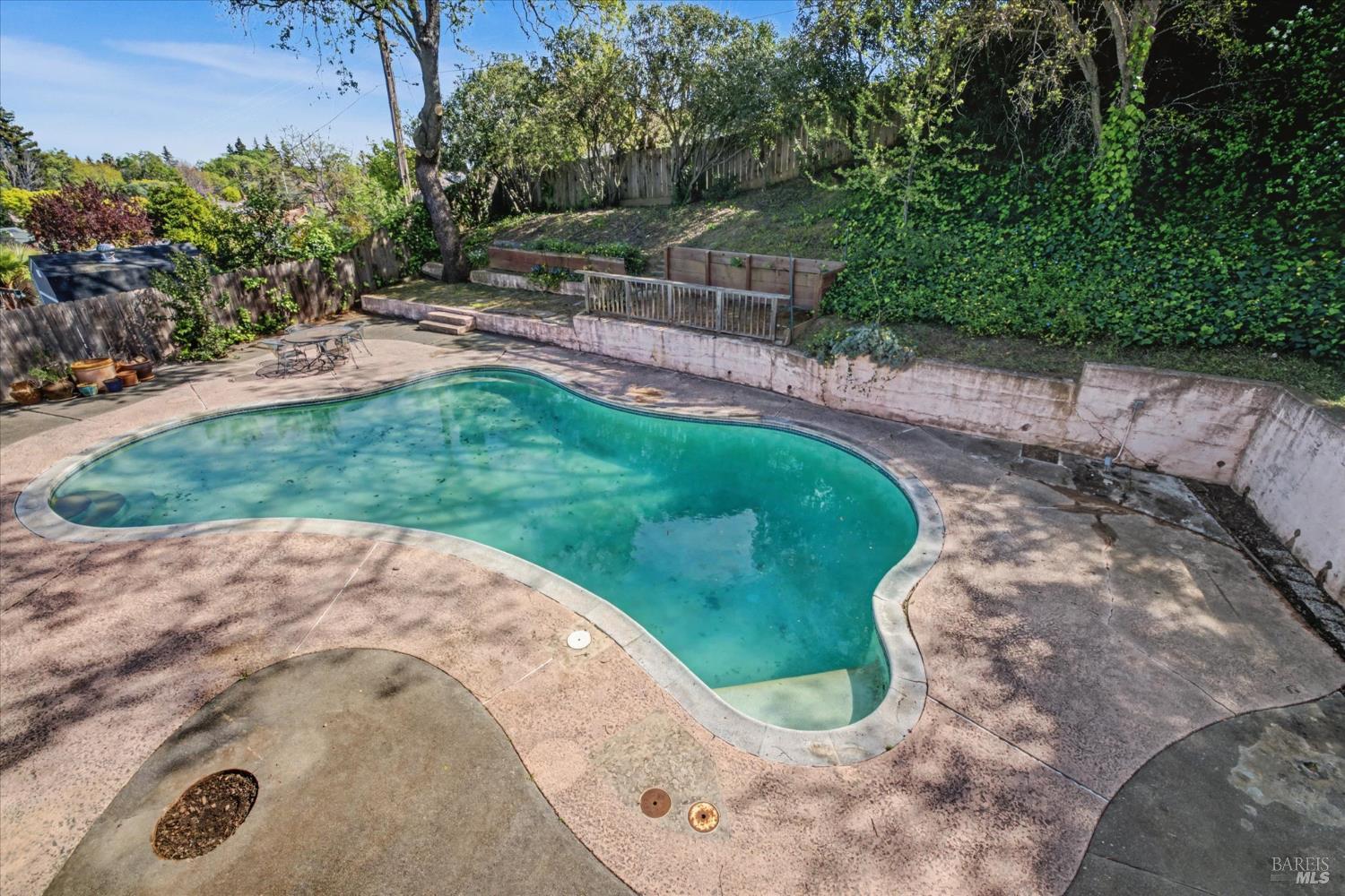 Detail Gallery Image 29 of 32 For 460 Oak View Dr, Vacaville,  CA 95688 - 4 Beds | 3 Baths