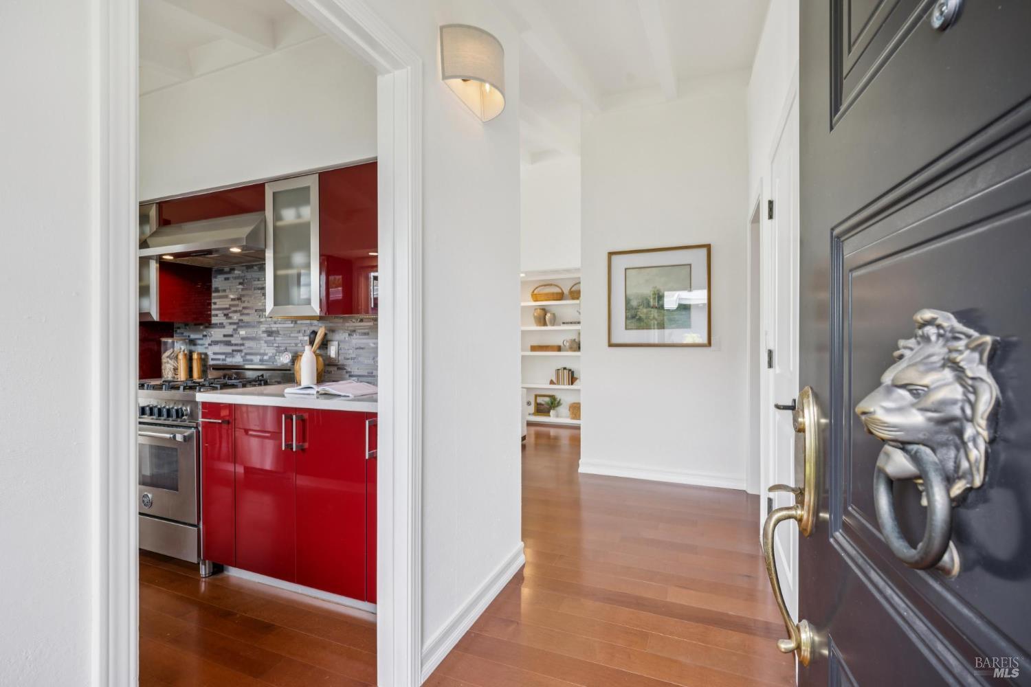 Detail Gallery Image 2 of 54 For 20 Porto Bello Dr, San Rafael,  CA 94901 - 2 Beds | 2 Baths