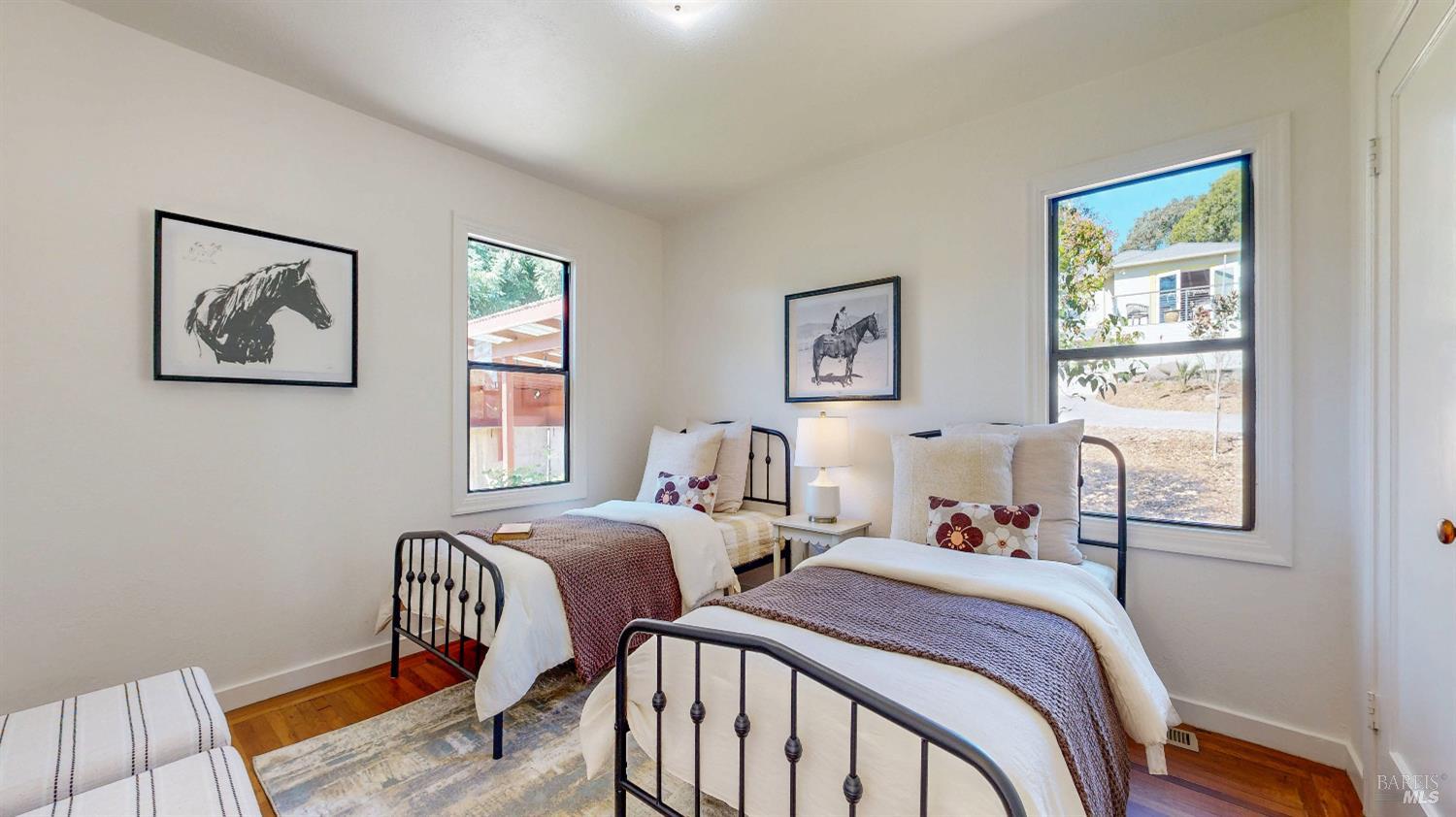 Detail Gallery Image 12 of 28 For 712 Oak Ter, Petaluma,  CA 94952 - 2 Beds | 1 Baths