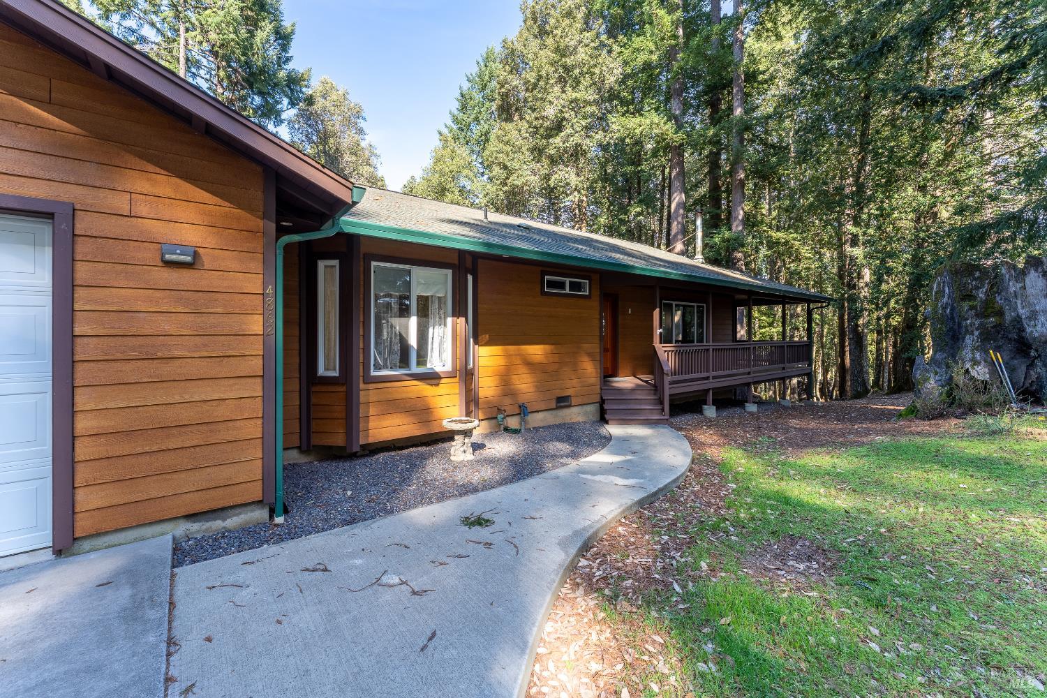 Detail Gallery Image 26 of 42 For 4862 Blue Lake Rd, Willits,  CA 95490 - 3 Beds | 2 Baths