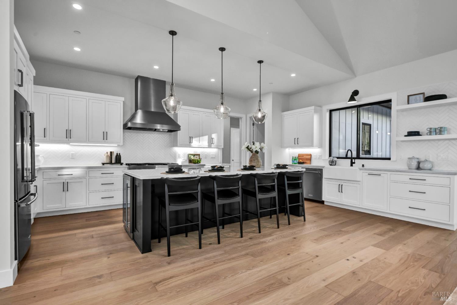 Detail Gallery Image 6 of 37 For 2011 Long Leaf Ct, Santa Rosa,  CA 95403 - 4 Beds | 3 Baths