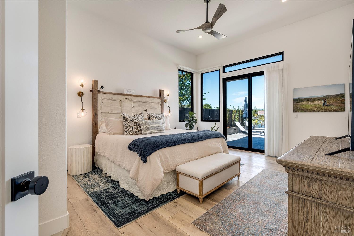 Detail Gallery Image 44 of 77 For 100 S Newport Dr, Napa,  CA 94559 - 4 Beds | 2/1 Baths