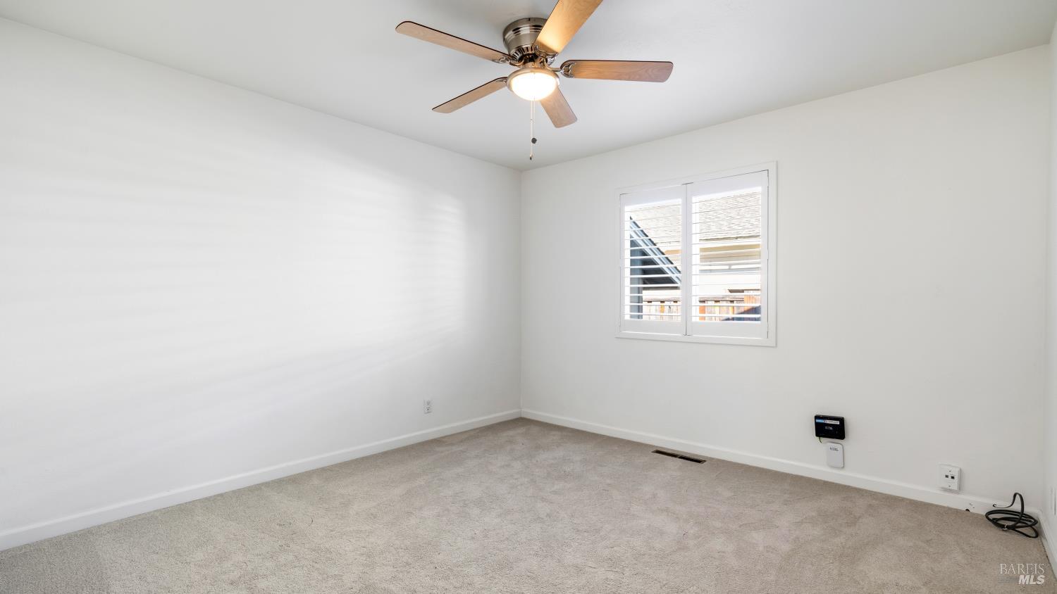 Detail Gallery Image 22 of 34 For 3528 Yale Dr, Santa Rosa,  CA 95405 - 3 Beds | 2 Baths