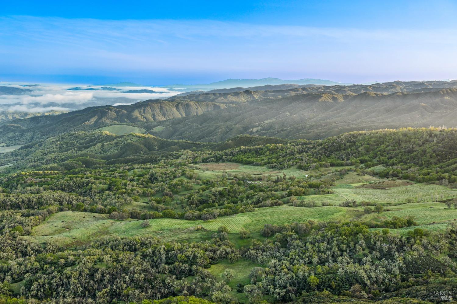 Detail Gallery Image 2 of 48 For 5155 Mill Creek Rd, Talmage,  CA 95481 - 4 Beds | 2 Baths